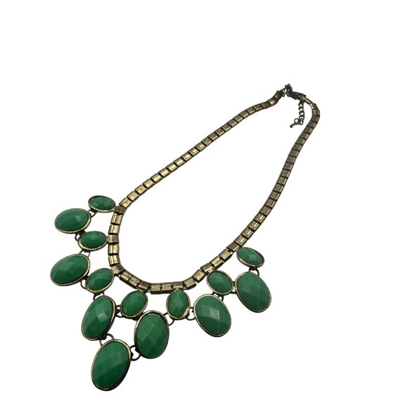 Gold Tone Statement Necklace Green Faceted Acrylic Stones Bib Design - Picture 6 of 9
